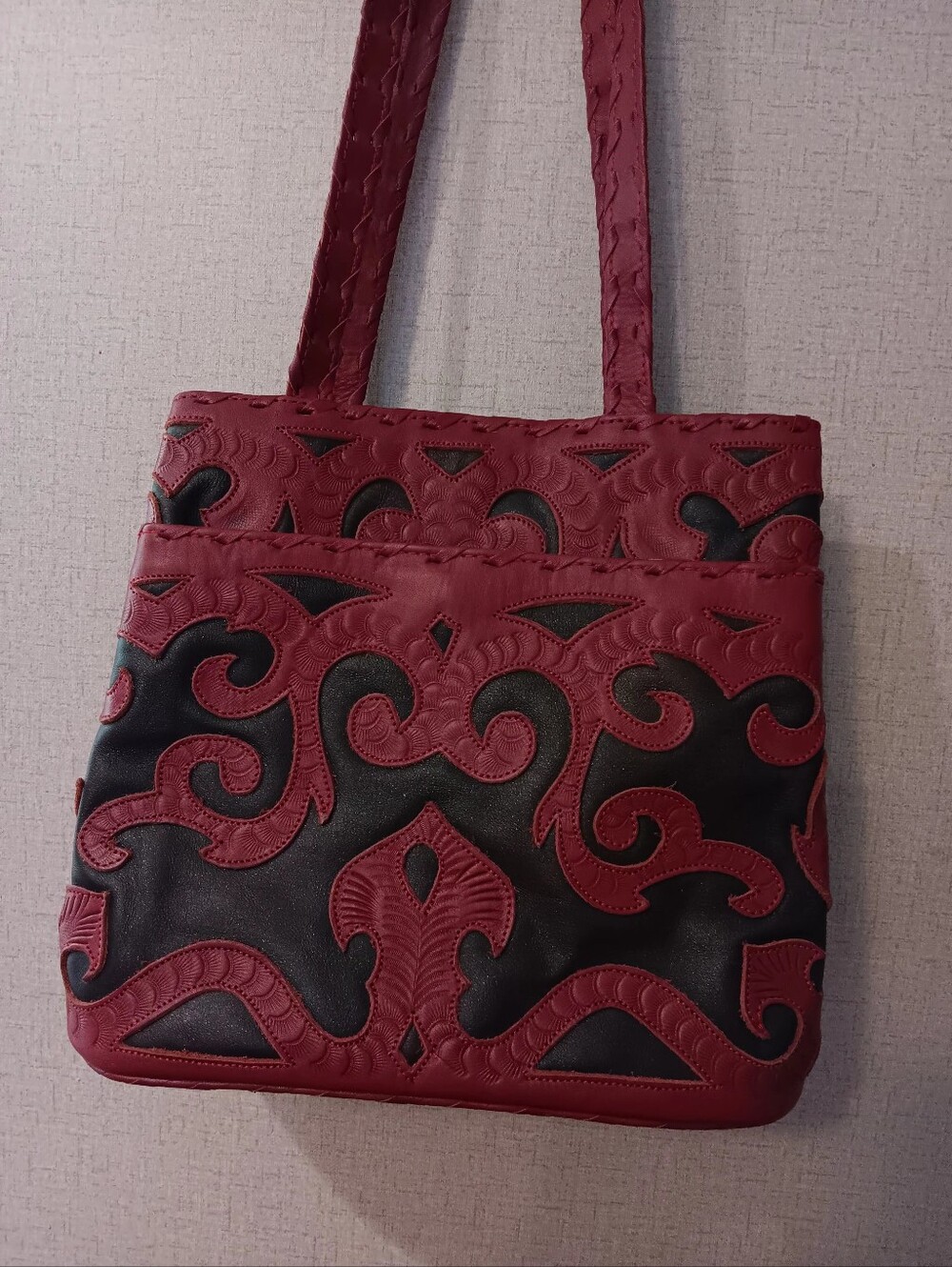 Leaders In Leather Shoulder Bag Tooled Cut Out Cute